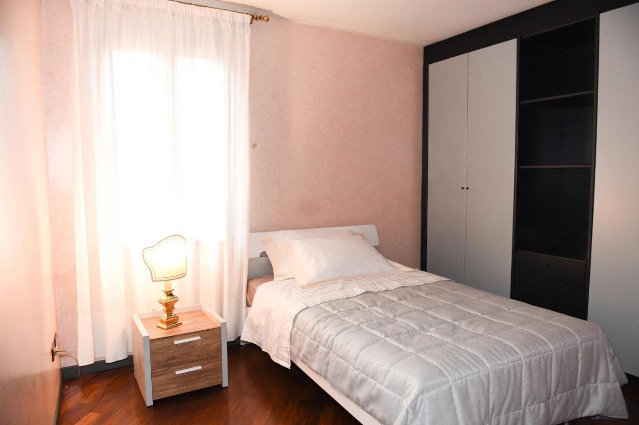 Dimora Noemi Appartement Verona Buitenkant foto